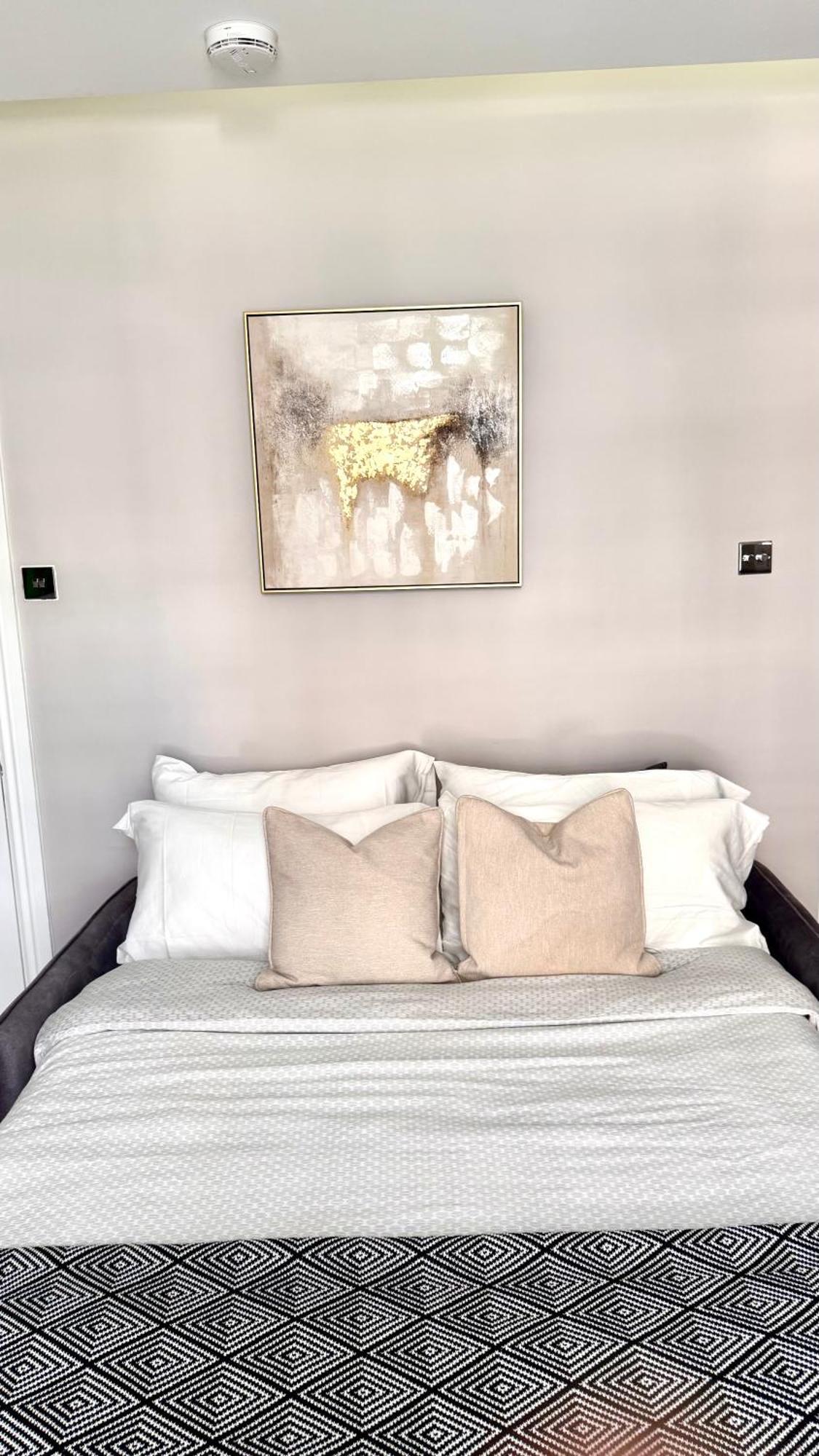 Apartment Stunning 2br In The Heart Of Chelsea